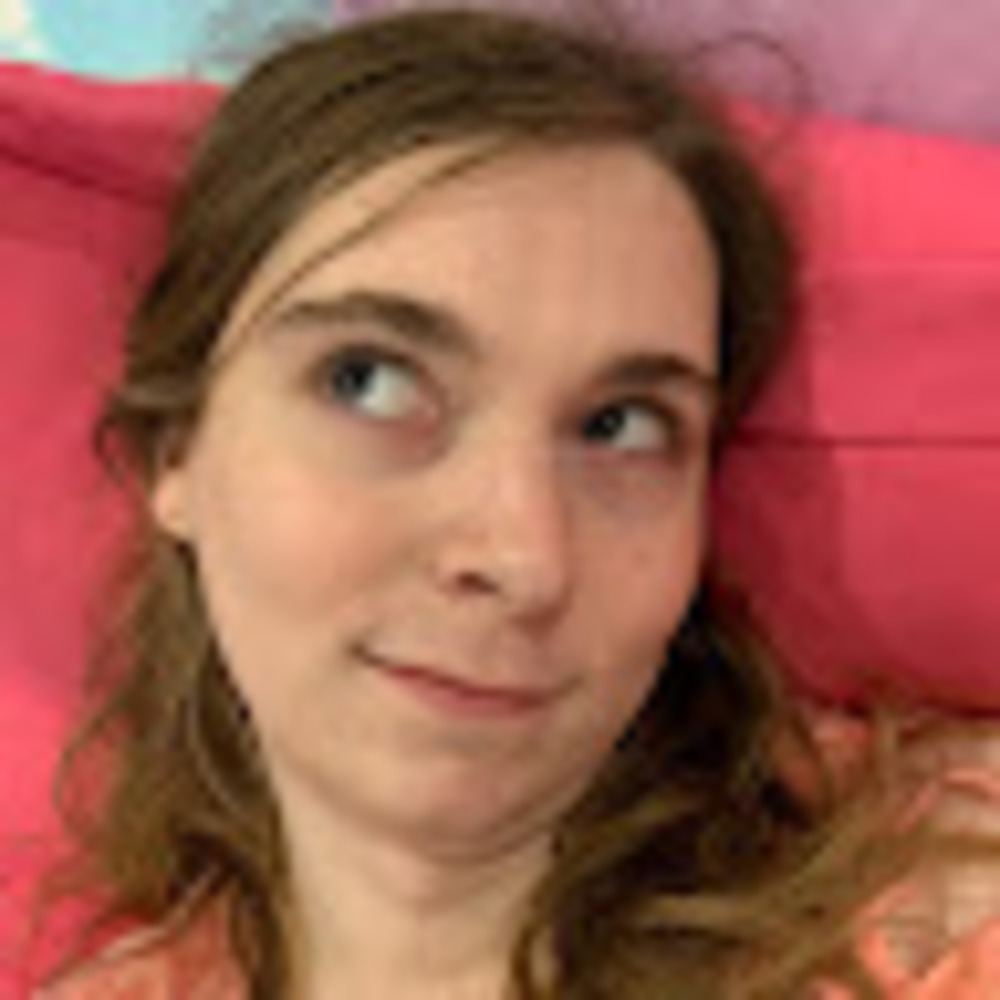 Meet your Posher, Danielle mai